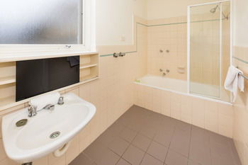 City Edge Serviced Apartments East Melbourne - Accommodation Brunswick Heads 45
