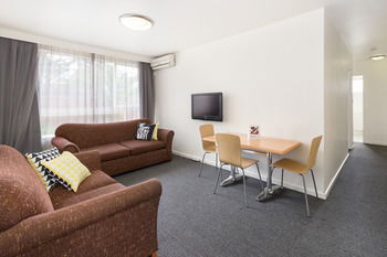 City Edge Serviced Apartments East Melbourne - Accommodation Brunswick Heads 59