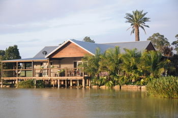 Lilies Luxury Retreats - Accommodation Brunswick Heads 39