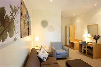 Pokolbin Village - Accommodation Brunswick Heads 5