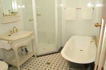 Chalet Blue Mountains - Accommodation Brunswick Heads 7