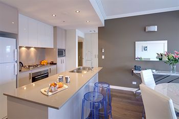 Zara Tower - Luxury Suites And Apartments - Accommodation Brunswick Heads 24