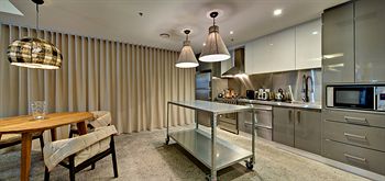 Zara Tower - Luxury Suites And Apartments - Accommodation Brunswick Heads 32