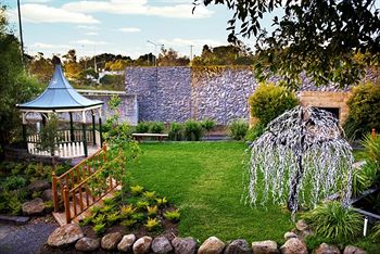 Elizabethan Lodge - Accommodation Brunswick Heads 6