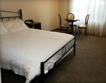 Elizabethan Lodge - Accommodation Brunswick Heads 16