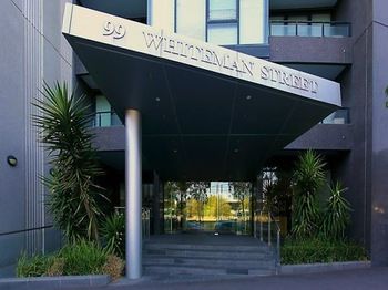 Alpha Apartments Melbourne - Accommodation Brunswick Heads 15