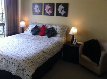 Australian Home Away @ Doncaster Elgar - Accommodation Brunswick Heads 4