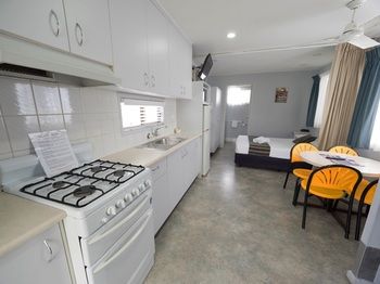 Alex Beach Cabins - Accommodation Brunswick Heads 32