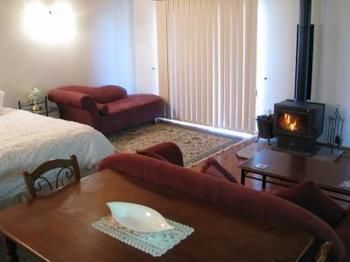 Hill Top Country Guest House - Accommodation Brunswick Heads 7