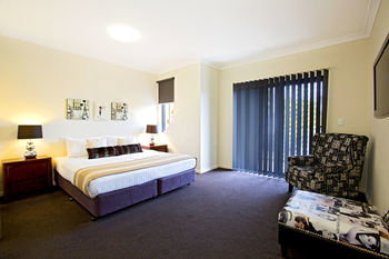 Astina Serviced Apartments - Central - Accommodation Brunswick Heads 2