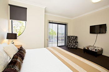 Astina Serviced Apartments - Central - Accommodation Brunswick Heads 3