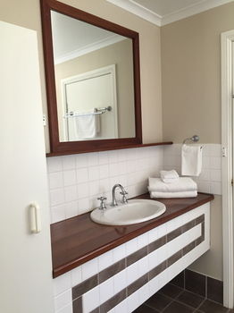 Belford Cottages - Accommodation Brunswick Heads 0