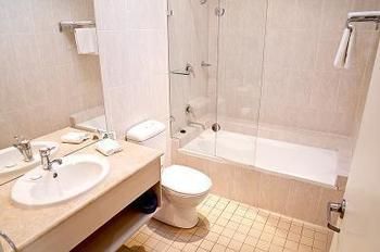 Hawkesbury Race Club Motel - Accommodation Brunswick Heads 1