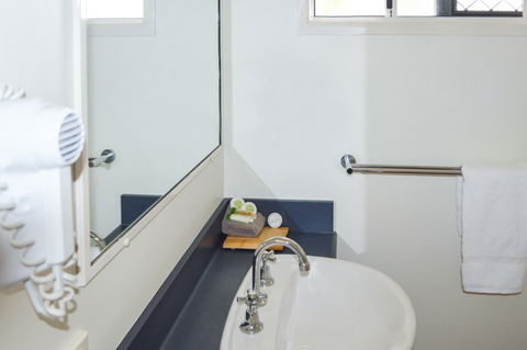 BEST WESTERN Boulevard Lodge - Accommodation Brunswick Heads 11
