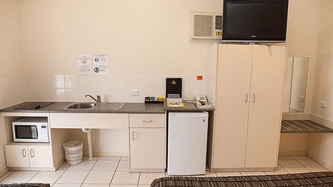 BEST WESTERN Caboolture Central Motor Inn - Accommodation Brunswick Heads 0