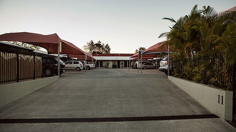 BEST WESTERN Caboolture Central Motor Inn - Accommodation Brunswick Heads 3