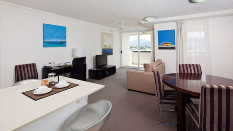 BEST WESTERN PLUS Cairns Central Apartments - Accommodation Brunswick Heads 2