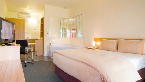 BEST WESTERN Airport Motel And Convention Centre - Accommodation Brunswick Heads 1
