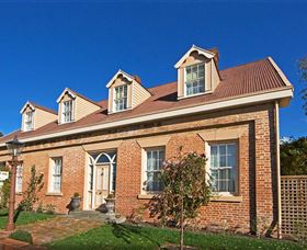 Racecourse Inn - The - Accommodation Brunswick Heads 0