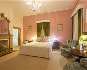 Racecourse Inn - The - Accommodation Brunswick Heads 3