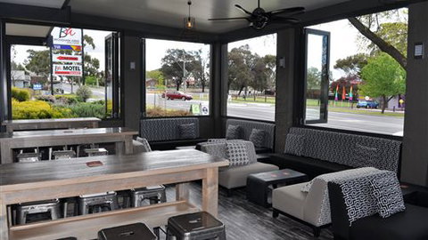 Brougham Arms Hotel - Accommodation Brunswick Heads 3