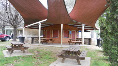 NRMA Bright Holiday Park - Accommodation Brunswick Heads 2