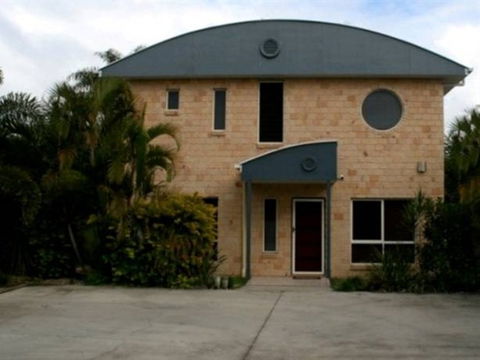 Beach House Redcliffe - Accommodation Brunswick Heads 0