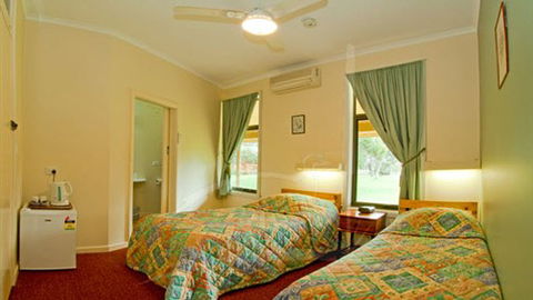 Little Desert Nature Lodge - Accommodation Brunswick Heads 1