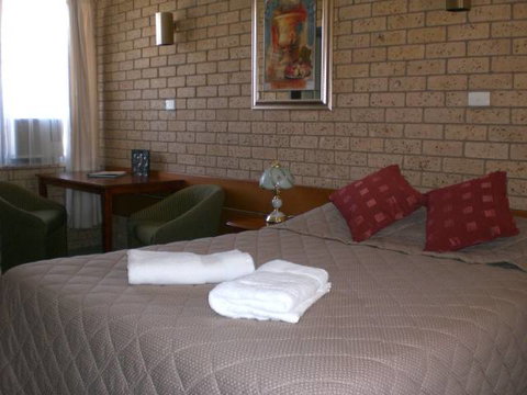 Allamar Motor Inn - Accommodation Brunswick Heads 0