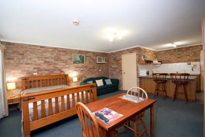 Allan Cunningham Motel And Old Wagon Restaurant - Accommodation Brunswick Heads 4