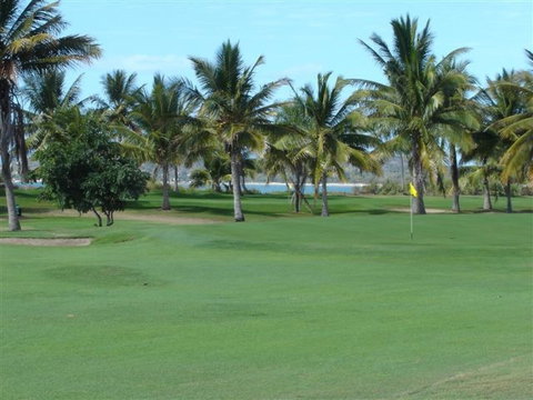 Queens Beach Tourist Village - Accommodation Brunswick Heads 0