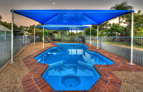 Queens Beach Tourist Village - Accommodation Brunswick Heads 2