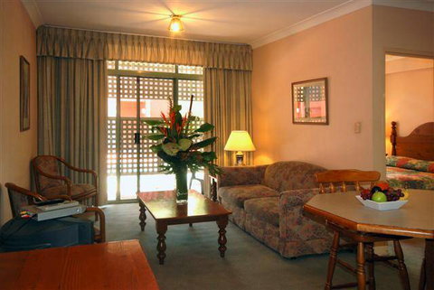 The Belmore All-Suite Hotel - Accommodation Brunswick Heads 4
