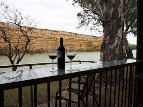 The Manor - Blanchetown - Accommodation Brunswick Heads 0