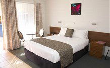 Cobar Crossroads Motel - Cobar - Accommodation Brunswick Heads 2