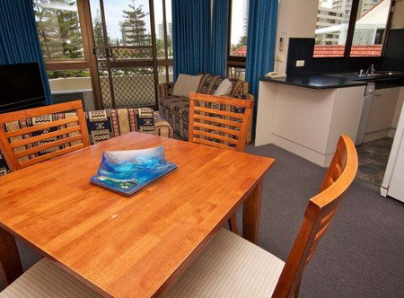 Barbados Apartments - Accommodation Brunswick Heads 2
