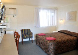 A & A Lodge Motel - Accommodation Brunswick Heads 1
