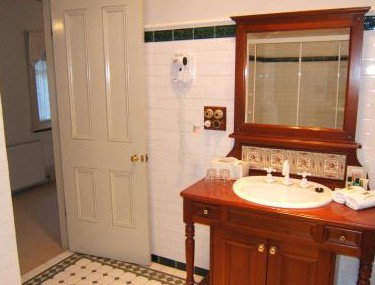 Whispering Pines - Accommodation Brunswick Heads 3