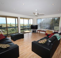 LJ Hooker Goolwa Holiday Rentals - 39 Bradford Road Goolwa Beach - Accommodation Brunswick Heads