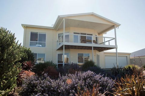 Ocean Sounds - Accommodation Brunswick Heads 0