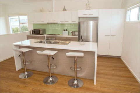 Ocean Sounds - Accommodation Brunswick Heads 1