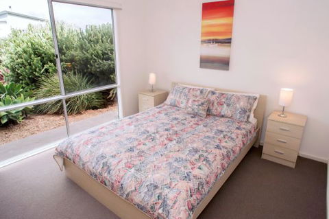Ocean Sounds - Accommodation Brunswick Heads 6