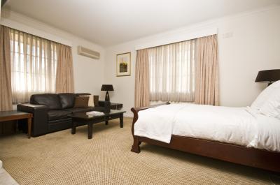 Quality Inn Country Plaza Queanbeyan - Accommodation Brunswick Heads 2