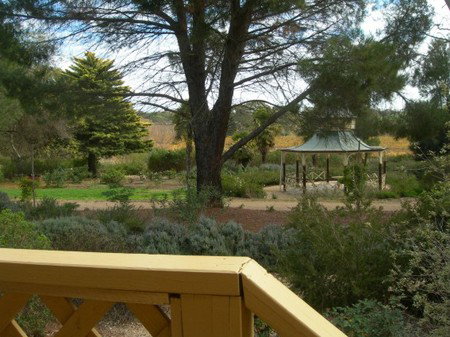 Lyndoch Hill Retreat - Accommodation Brunswick Heads 3