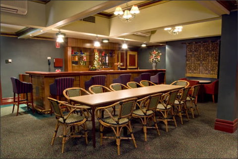 Tower Hotel - Accommodation Brunswick Heads 4