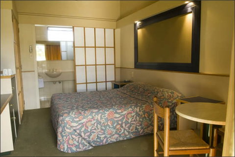 Tower Hotel - Accommodation Brunswick Heads 5
