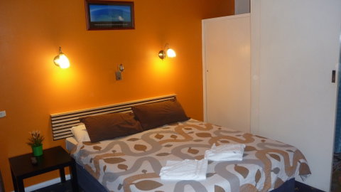 Adelaide Traveller's Inn Backpackers - Accommodation Brunswick Heads 0