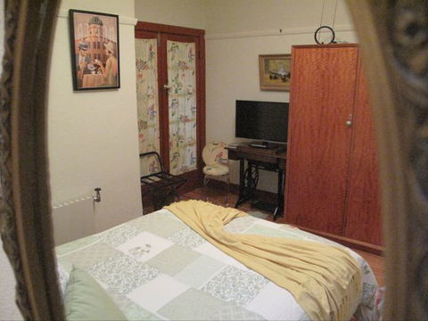 B&B Wodonga - Art Deco Accommodation - Accommodation Brunswick Heads 4