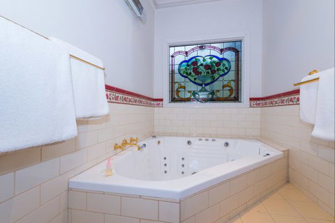 Bendigo Cottages Bed And Breakfast - Accommodation Brunswick Heads 2