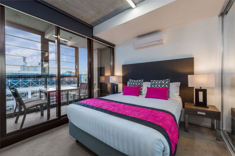 Mantra St Kilda Road - Accommodation Brunswick Heads 5